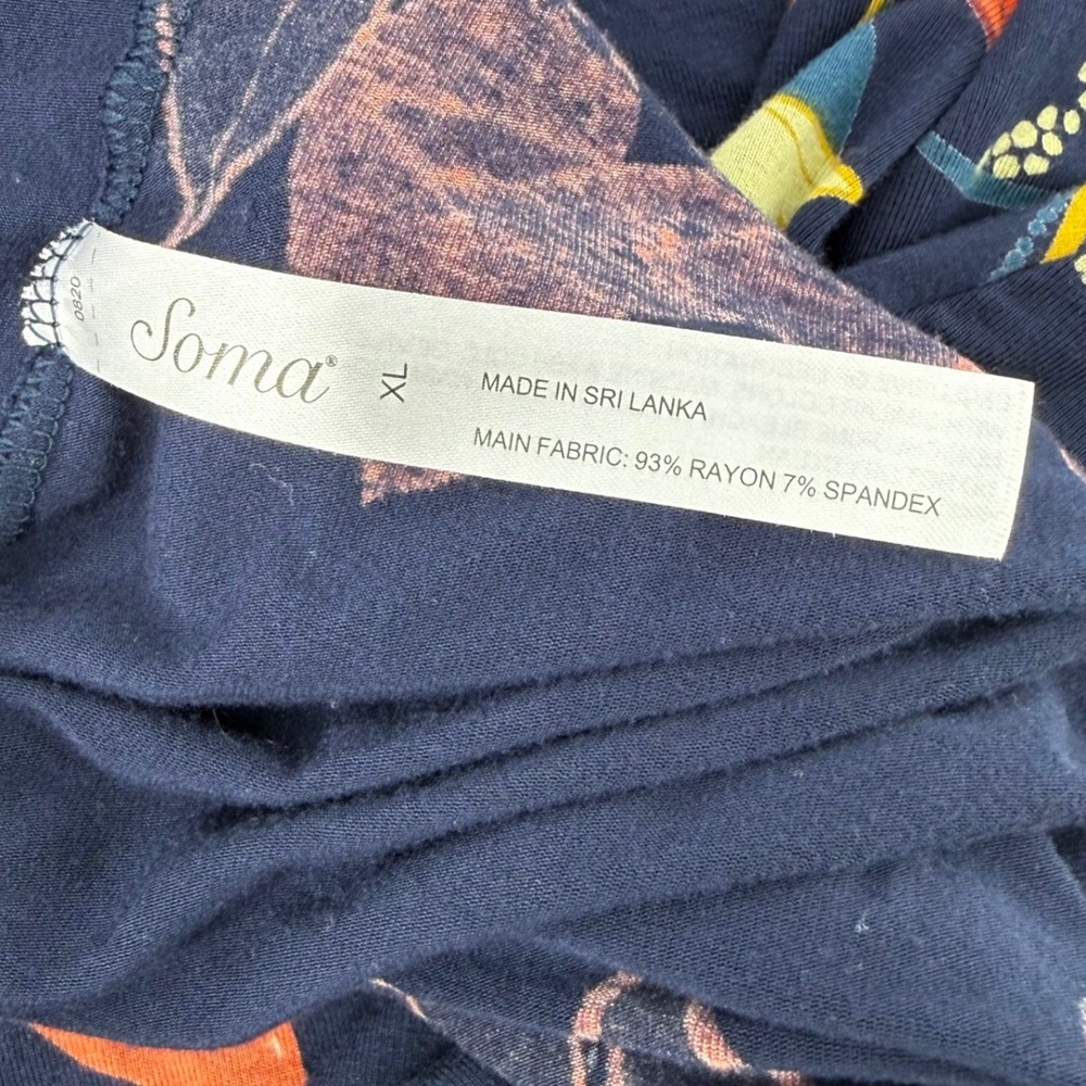 Soma Women XL Navy Blue Floral V-Neck Sleep Shirt Short Sleeve Pocket Lounge Top - Picture 4 of 6